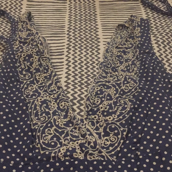 Navy and white polka dot vneck tank top - Picture 6 of 8
